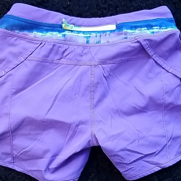 FREE WITH PURCHASE.*×Workout shorts - Picture 2 of 3